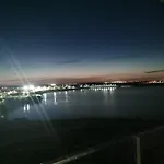 De Lux 2 Cu Lacul Morii * Bukurešť